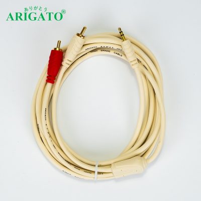 Dây Loa Trắng 1-2 Arigato 1.5m