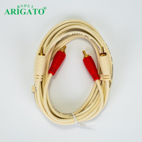 Dây Loa Trắng 1-2 Arigato 1.8m