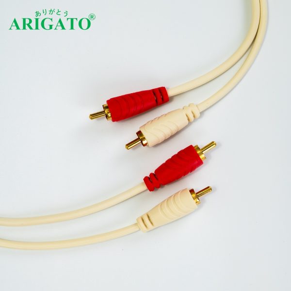 Dây Loa Trắng 1-2 Arigato 1.8m