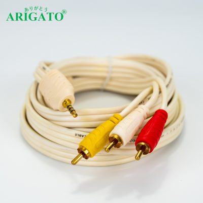 Dây Loa Trắng 1-3 Arigato 1.5m